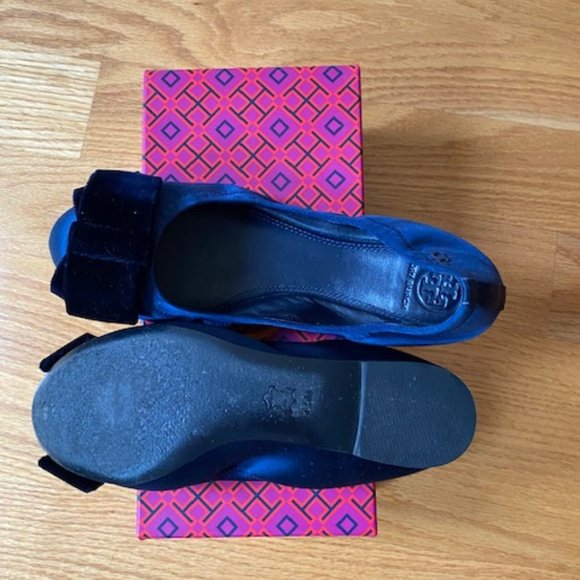 TORY BURCH VIOLA BOW BALLET FLATS - Picture 8 of 8